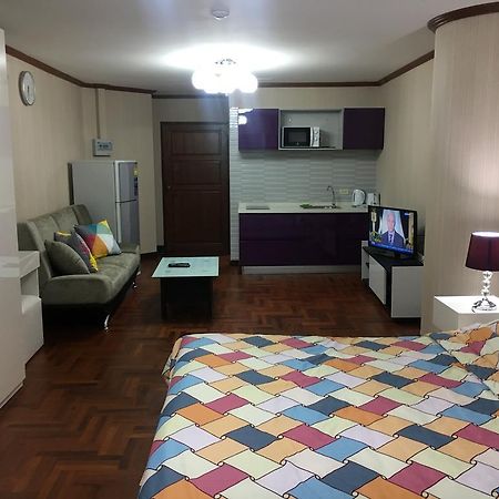 Sky Beach Apartment Pattaya Exterior foto