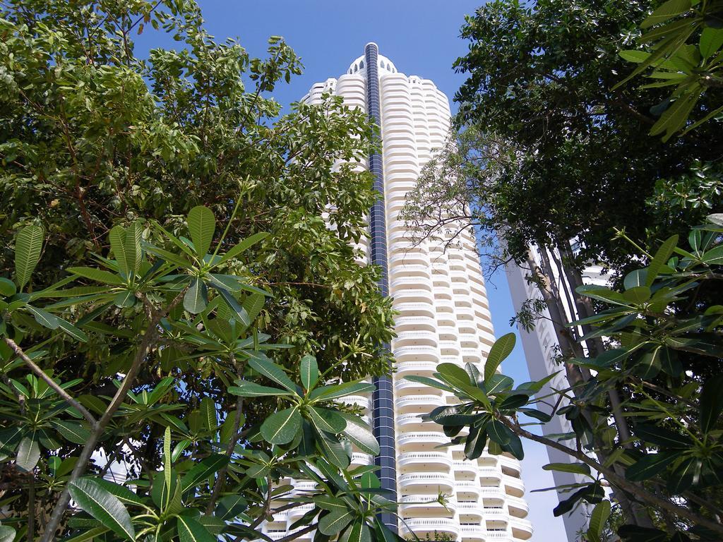 Sky Beach Apartment Pattaya Exterior foto
