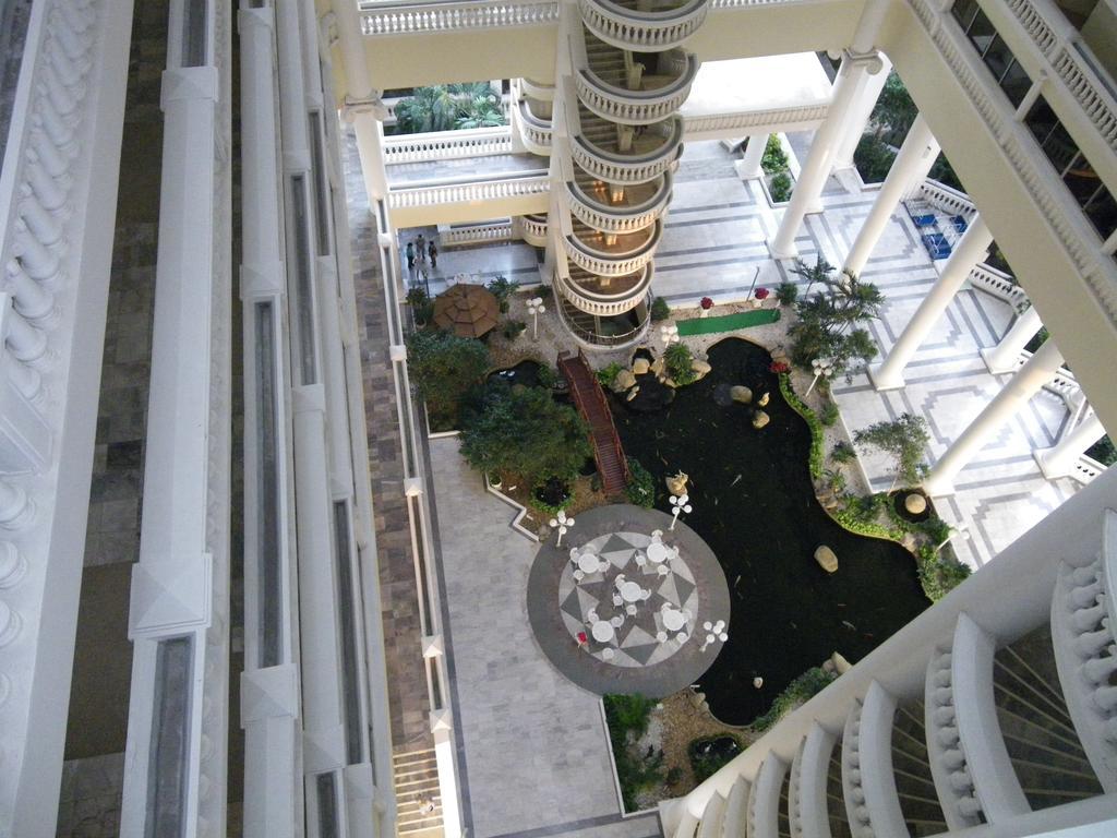 Sky Beach Apartment Pattaya Exterior foto