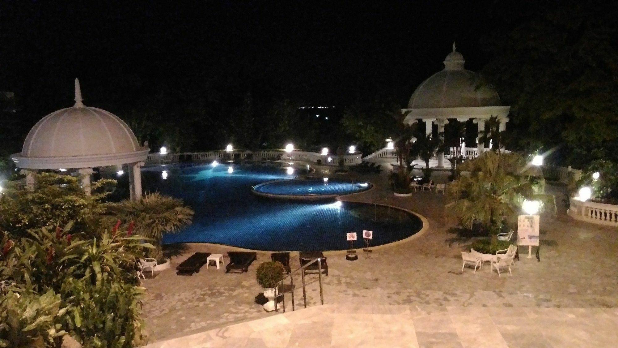 Sky Beach Apartment Pattaya Exterior foto